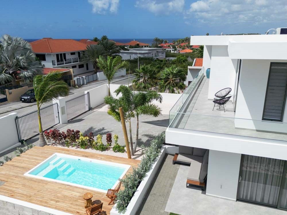 Luxe Villa te Vista Royal met geweldig uitzicht, 2 appartementen en 2 zwembaden.